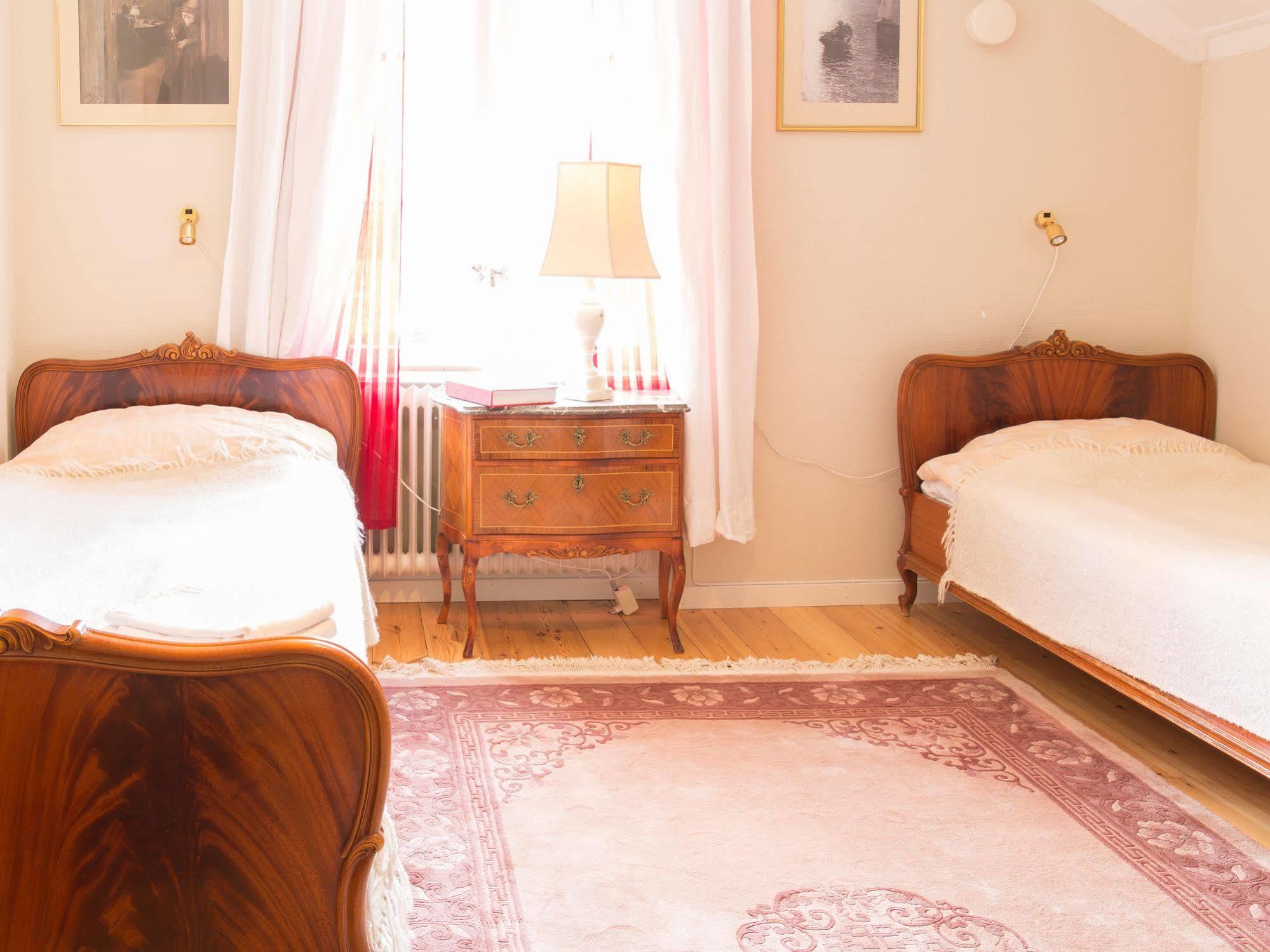 Varmland Hotel 우데홈 외부 사진