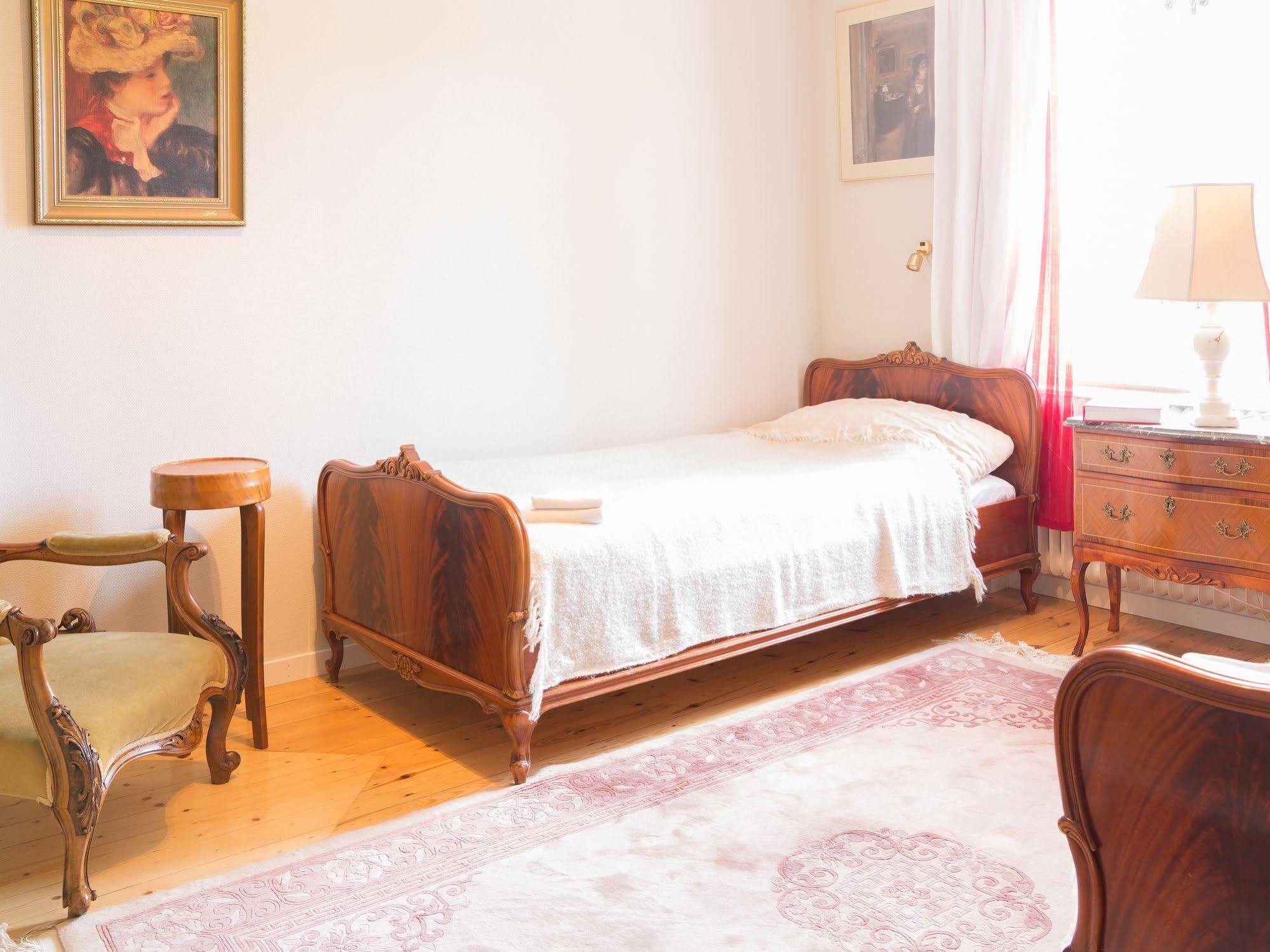 Varmland Hotel 우데홈 외부 사진